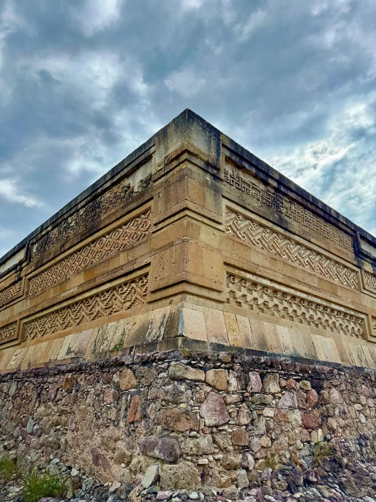 Tour privado en Oaxaca - Esquina con grecas del palacio de Mitla